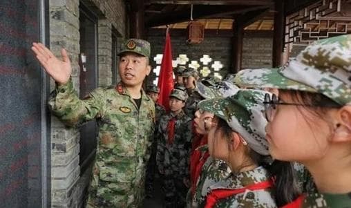 少年军校：在青少年心田播撒‘强军种子’，引发全民思考