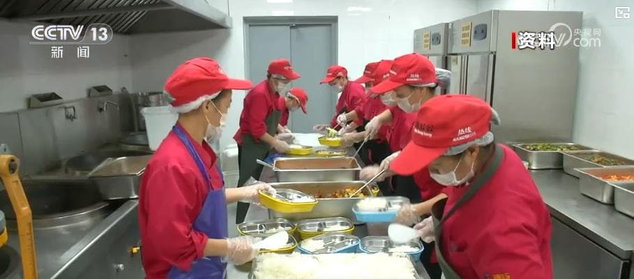 教育部推出校园食品安全新规：听取家长意见，大宗食材采购公开透明