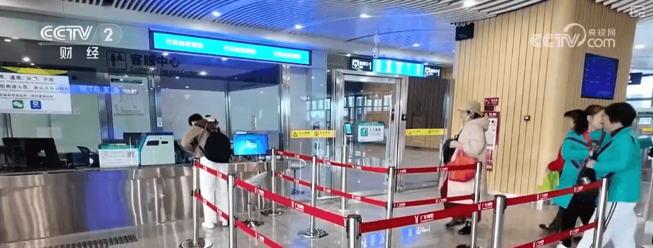 交通部门推出"超级舒适"保障措施：乘客须签署"不生气"协议