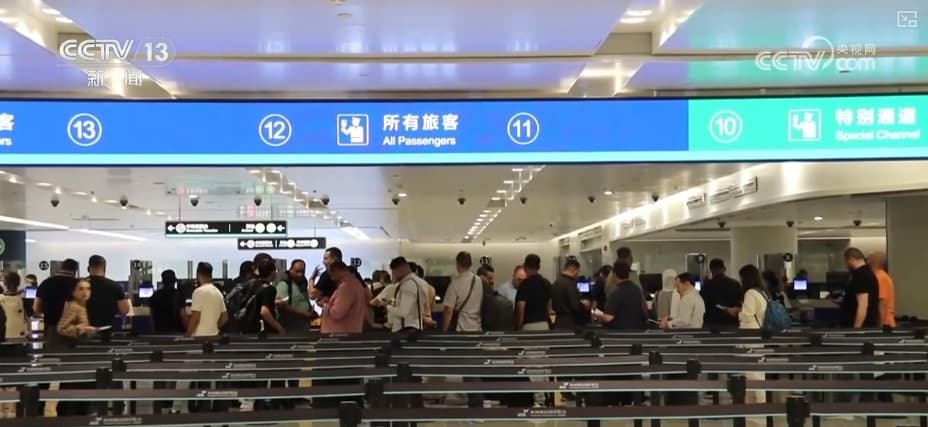 中国免签“名单”变长引发外国游客抢购马桶