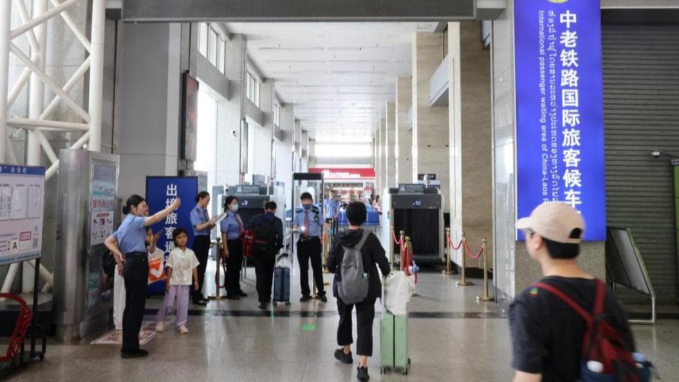 中老铁路升级版：更快、更方便、更 "国际化" 的跨境旅行