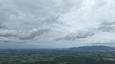 专家预测：未来10年内台风将成为主要旅游吸引力