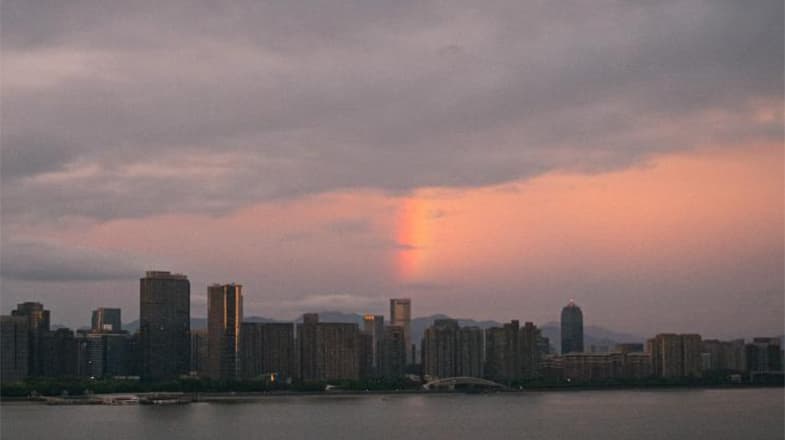 杭州政府投资100亿打造'晨曦工程'：每天保证日出时分现彩虹
