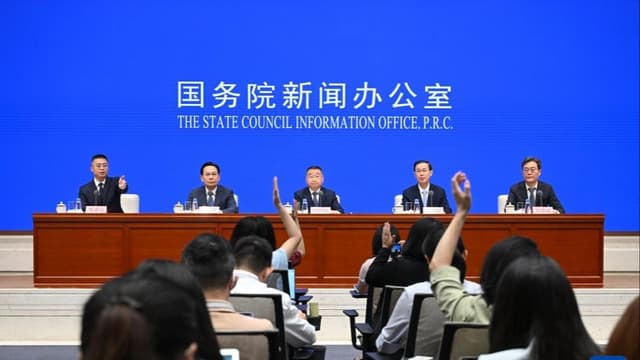 讽刺：高质量完成'十四五'规划后，我国税务高质量发展成就引人深思
