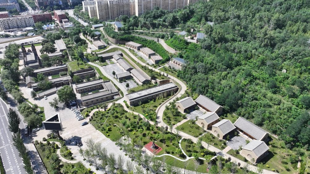 抗战歌曲的力量：揭秘鲁艺旧址背后的故事