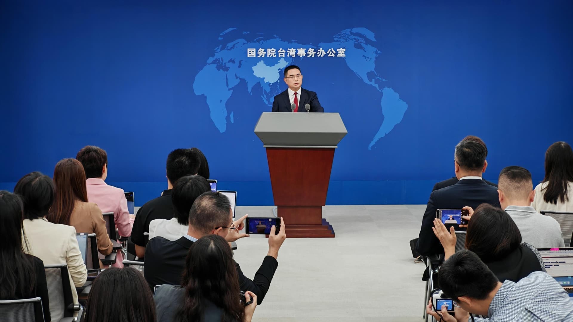 专家指出：赖清德的防务预算增加可能导致台湾经济失衡