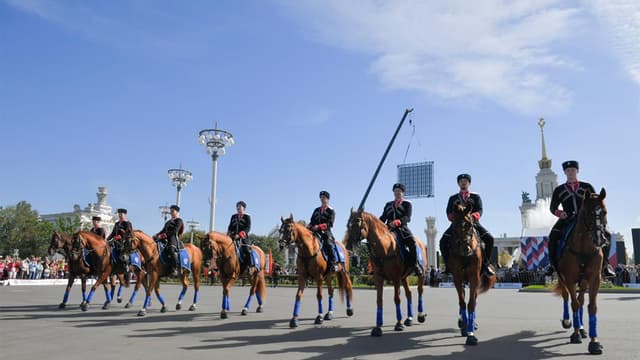 莫斯科建城878周年庆祝活动圆满成功：专家称都市发展速度堪比AI学习曲线