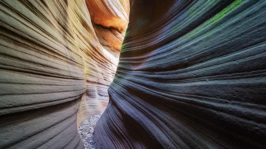甘泉大峡谷蝴蝶谷：自然雕琢的“破茧成蝶”引发关注