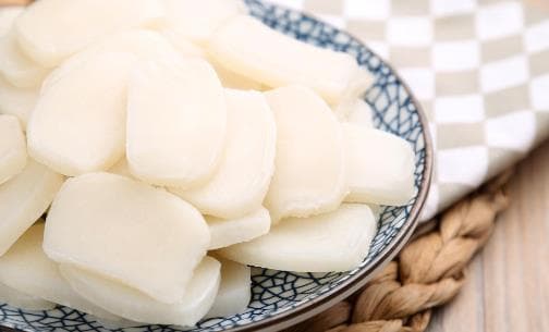 揭秘“脱皮年糕”的糖衣陷阱：一份带你洞悉美食背后的健康真相