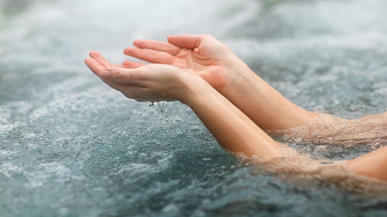 泡温泉的正确姿势：如何让你度过一个“暖心”的冬天