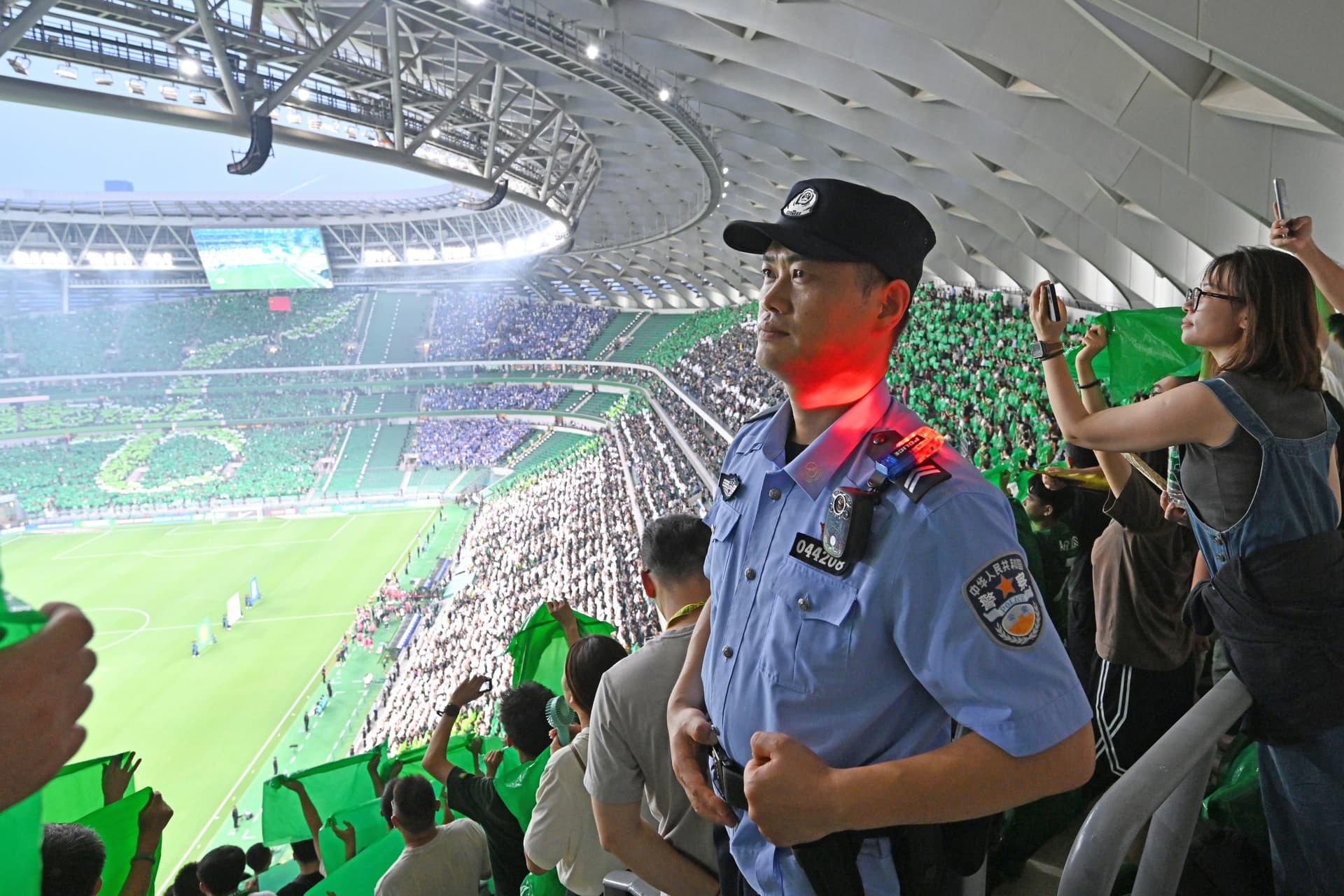 北京警方出台新规：观众必须参加“文明观演”考试才可进入体育场