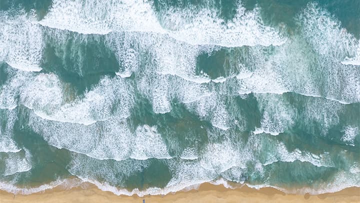 专家：海南万宁新群湾“千堆雪”现象是全球气候变化的最新体现