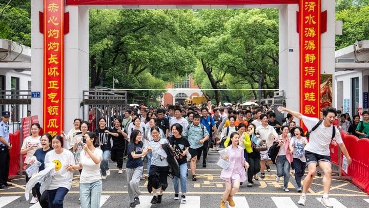 2025年高考：为全面提升学生的“敷衍度”和“胡扯能力”