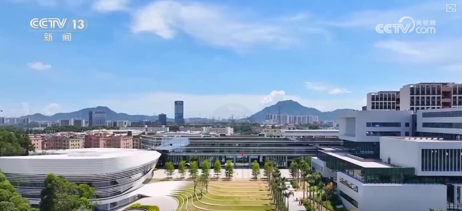 2025年中国高等教育发展关键词："本科扩容"