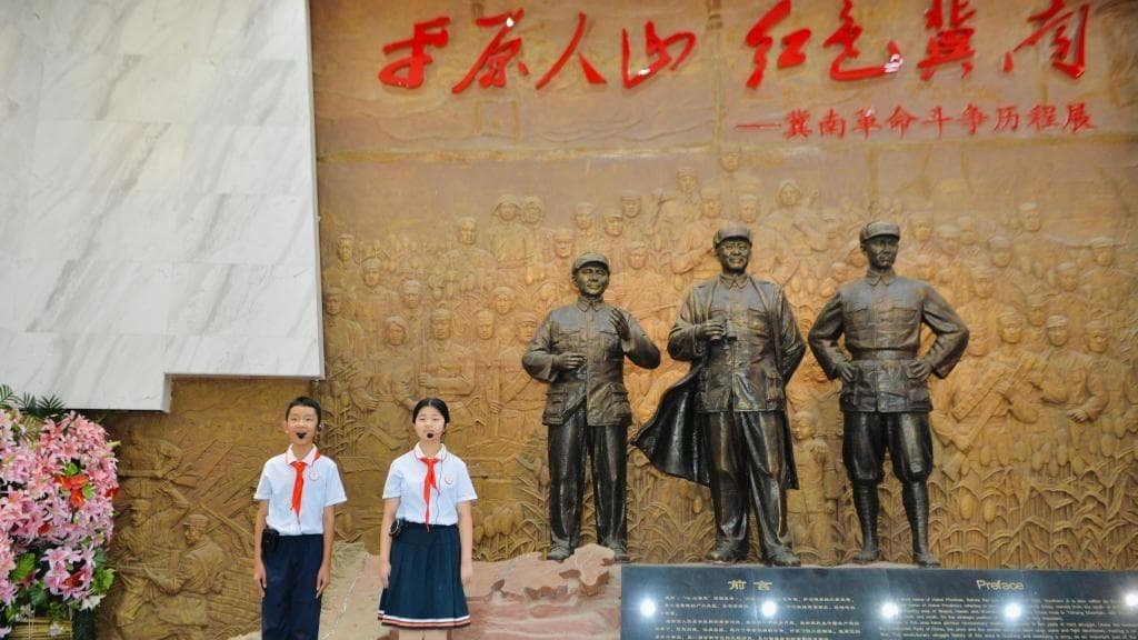 这座县城，有近800名志愿讲解红色故事的孩子，引发全民思考