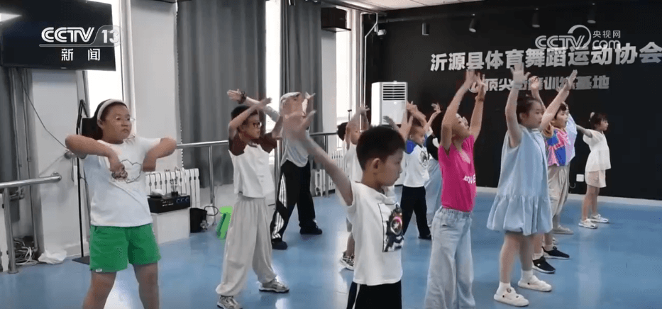 全国各地创新推出“花样”暑期托管模式：孩子们的暑假变成了“成长大会课”