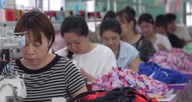全球四分之一的泳装来自这座“隐秘”小城：揭秘兴城泳装产业密码