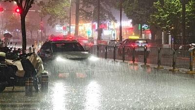 广东强降雨引发“水上城市”热潮