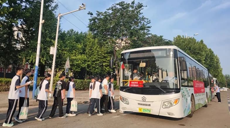 许昌市“定制公交”模式：效率背后的隐忧