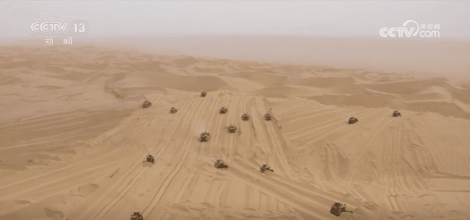 塔里木油田三年三跨越：流沙上的光伏板革命