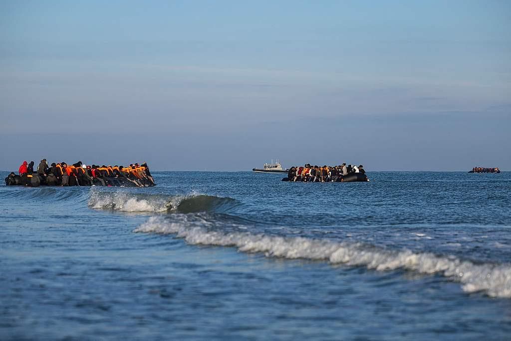 英国政府拟建立'偷渡主题公园'以吸引更多'非法'访客