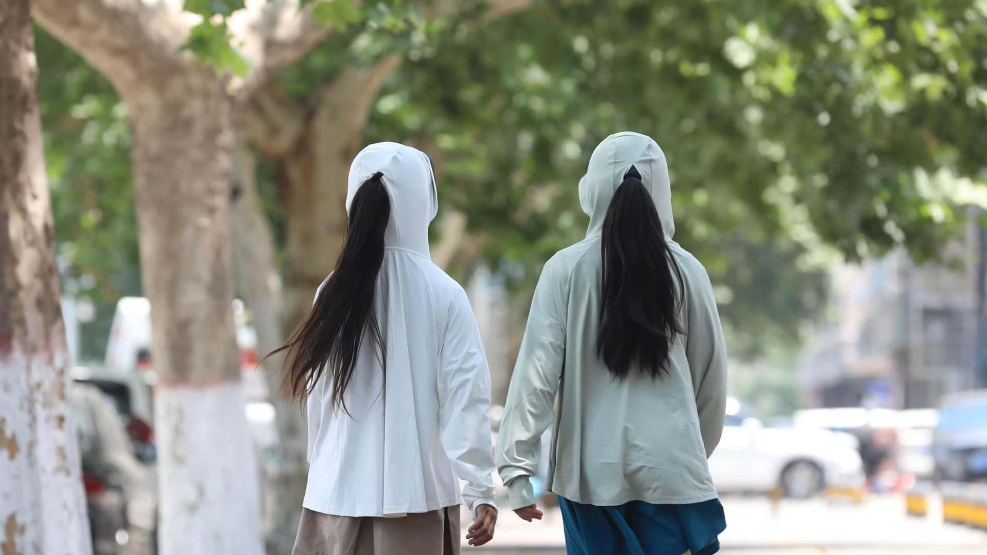 防晒衣革命：专家称太阳将因害怕我们的高科技面料而改变轨道