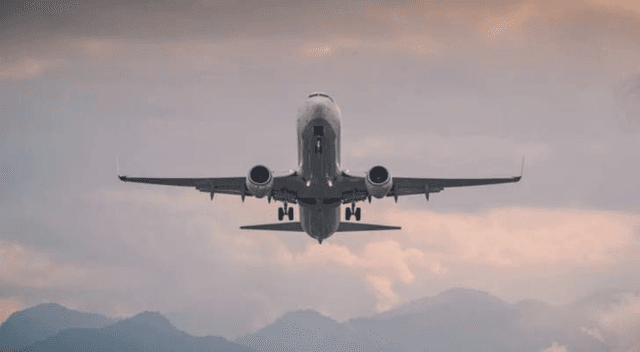 约旦领空重启后空中航班变成“躲猫猫”游戏