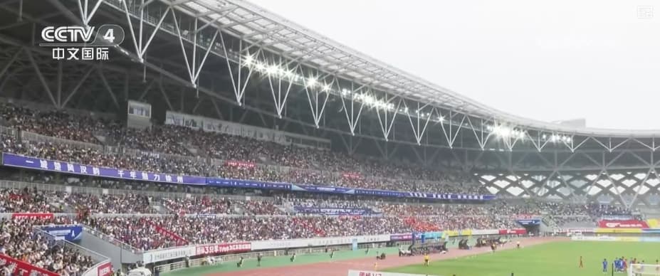 江苏省城市足球联赛变身“吃货狂欢节”
