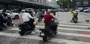 专家解读：住宅建筑架空层能否停放电动自行车？