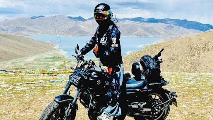 高原摩托潮：西藏青年如何在骑行中寻找人生意义