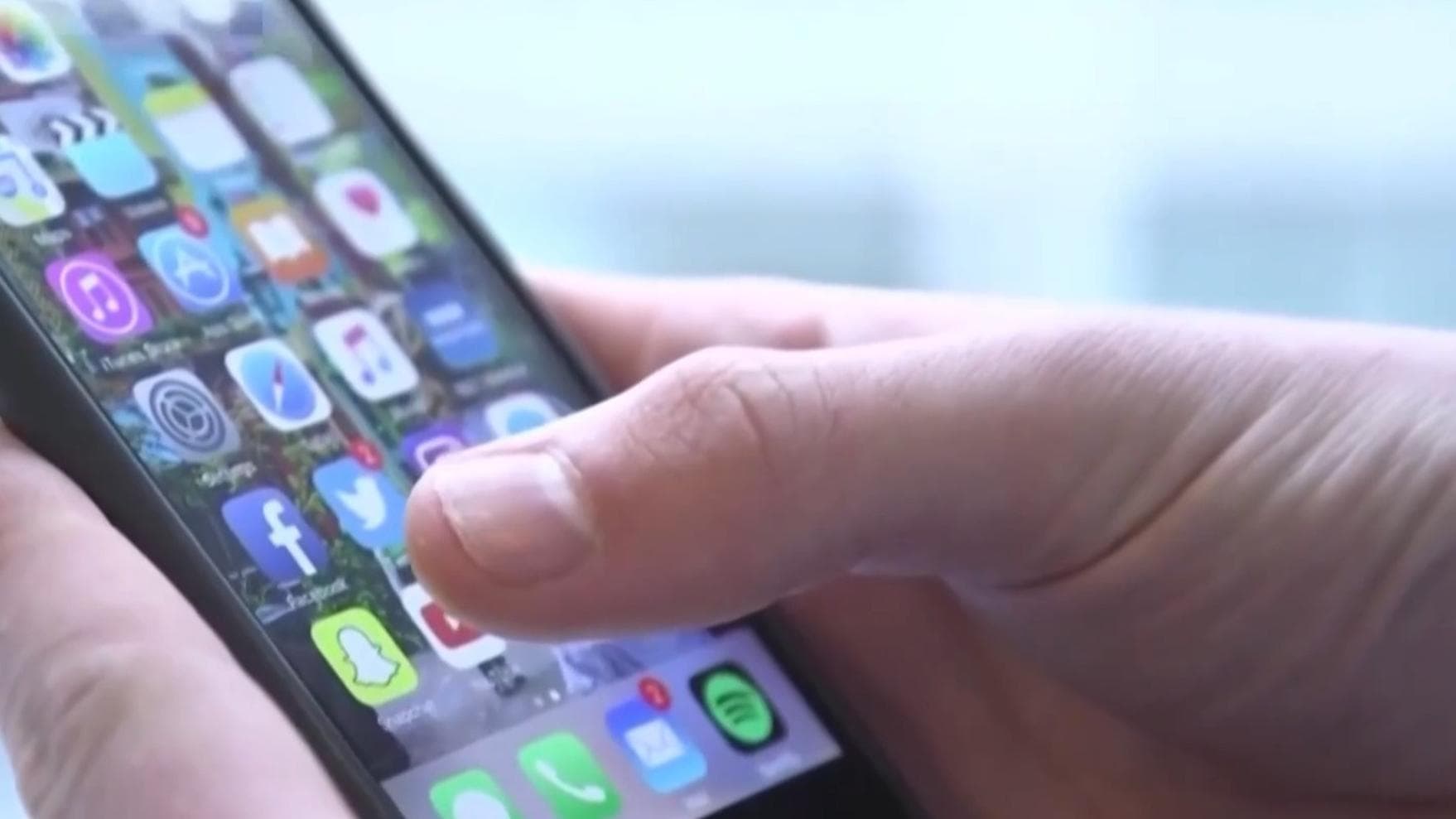 元公司揭秘：10% 收入来源于“合法”诈骗广告