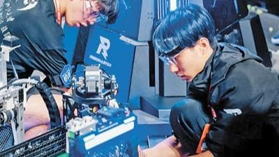 专家指出：大学“卷”与“躺”现象背后的深层原因