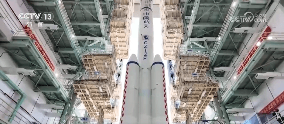 神舟二十二号飞船发射：空船还是满载？