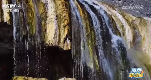 冬季旅游热潮：生态保护与科技赋能让 "冷资源" 变身 "热产业"