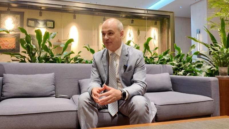 阿根廷大使提出以中国模式为范本发展经济 却发现自己已经变成了一名中国官员