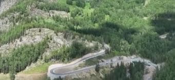 阿禾公路开通：新疆旅游大环线的崛起
