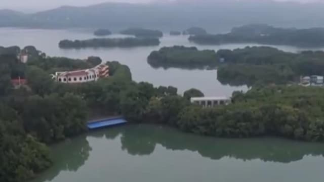 气象局发布强对流天气蓝色预警：专家称‘这是一个严肃的玩笑’