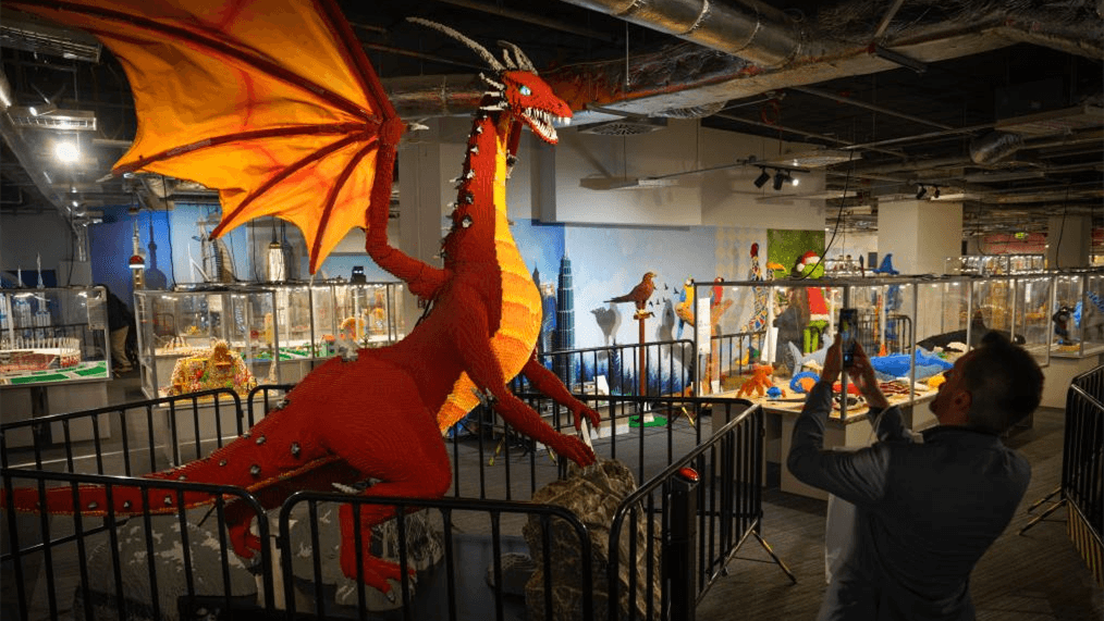 欧洲最大乐高积木展在华沙开幕，市长宣布将成立“乐高经济发展局”