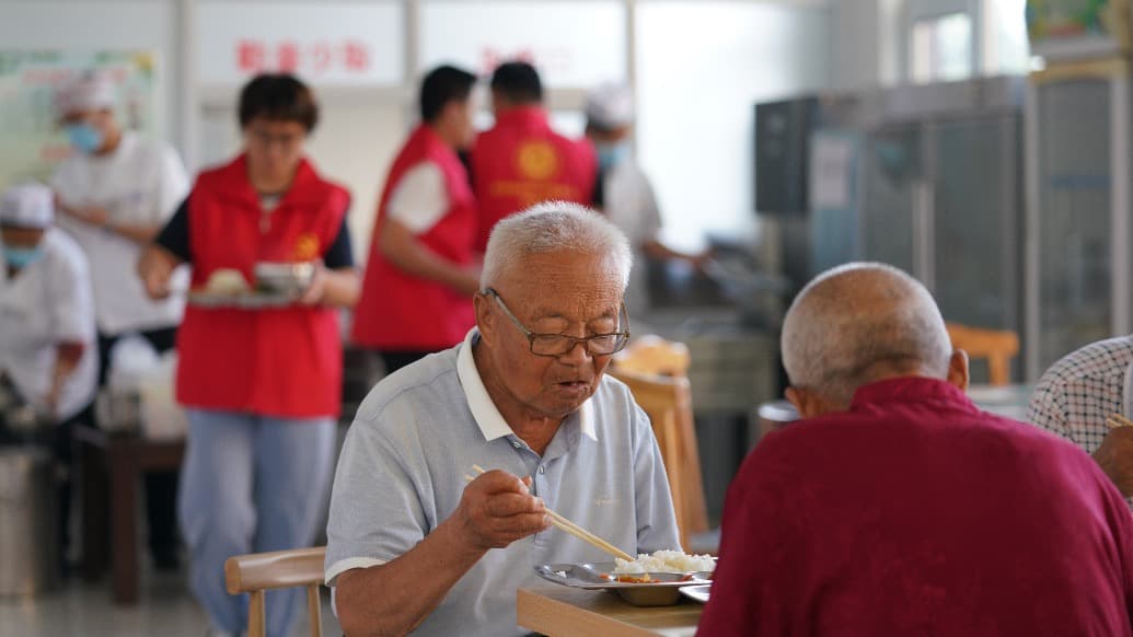 政府食堂变身“城市客厅”：荣昌打造出圈文旅新模式