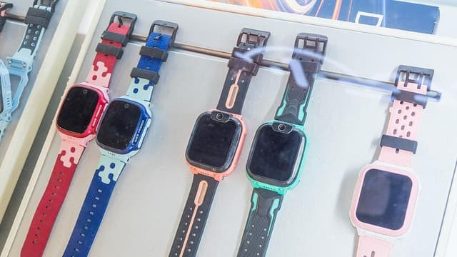 专家称儿童电话手表可能成“数字鸦片”