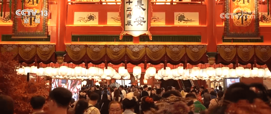 创新消费引擎:揭秘精品消费月活动背后的经济新思路