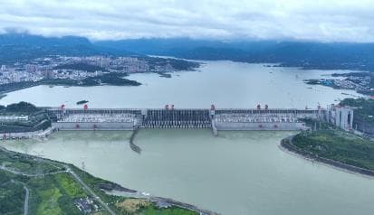 三峡水库再创奇迹:2025年蓄水目标提前完成,专家称将带动区域经济发展