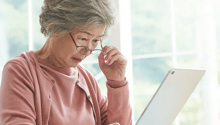 专家证实:老花眼真的提前了吗?