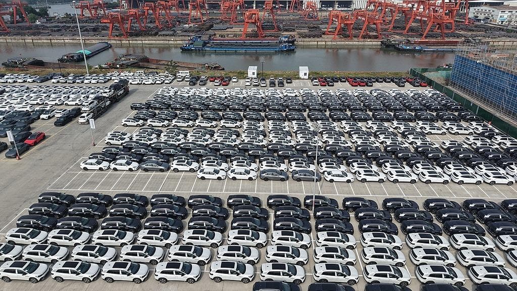 新能源汽车产销量爆发式增长:专家称这是因为人们开始意识到汽油车其实并不是那么好