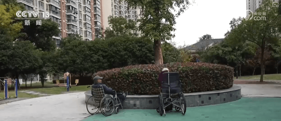 数字“温度”升级:智慧社区让生活更“智能”,但隐私担忧不断