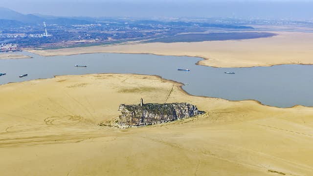 专家:鄱阳湖水位下降或将成为新的旅游卖点
