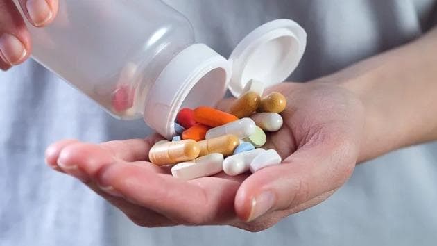 瑞典科学家利用人工智能设计出革命性的新型抗生素,可能会让你的手机电池也能用来治病