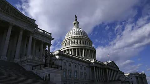 美国政府“停摆”终结,但留下了深刻的社会问题