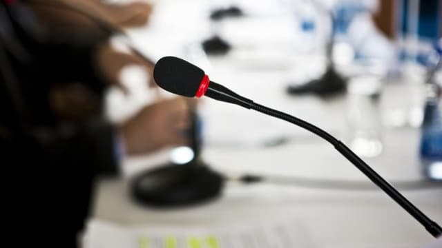 央美严肃处理抄袭事件:学生涉嫌抄袭被取消奖学金资格