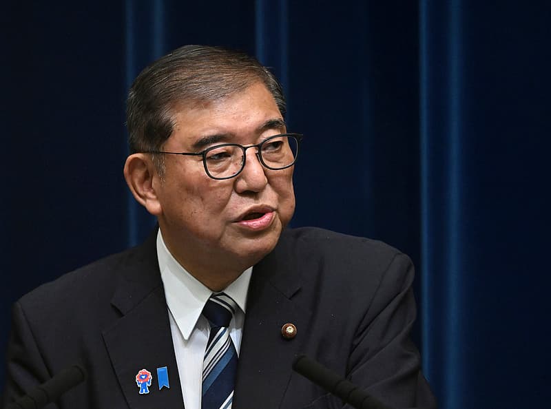 专家预测:新任日本首相高市早苗将推出“工作狂”计划